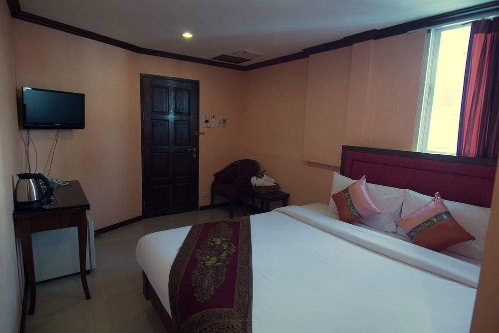 Khách sạn Sky 1 Bangkok